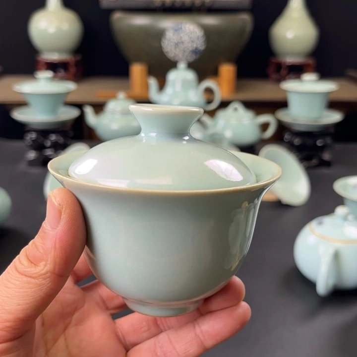 瓷片仿古釉元宝盖碗