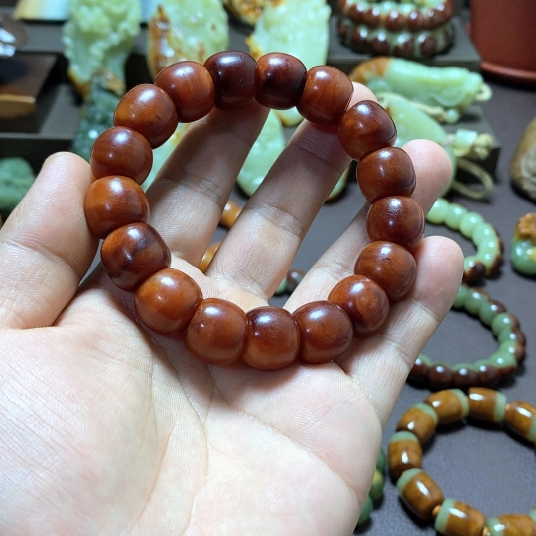 长***哥透闪石质玉未镶嵌手链