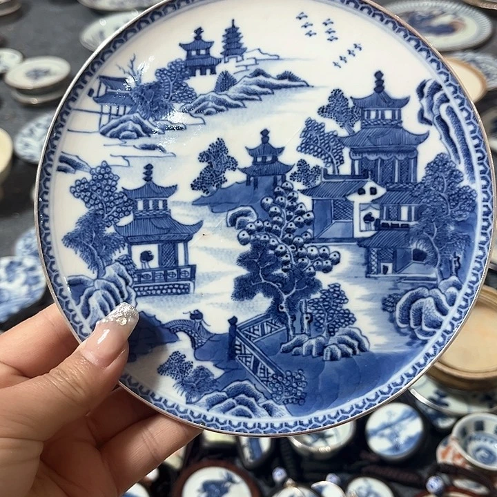 瓷片九****伴瓷片茶托喝茶非常不错