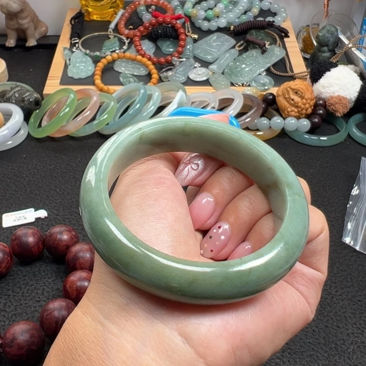 翡翠未镶嵌颈饰天然A货缅甸翡翠