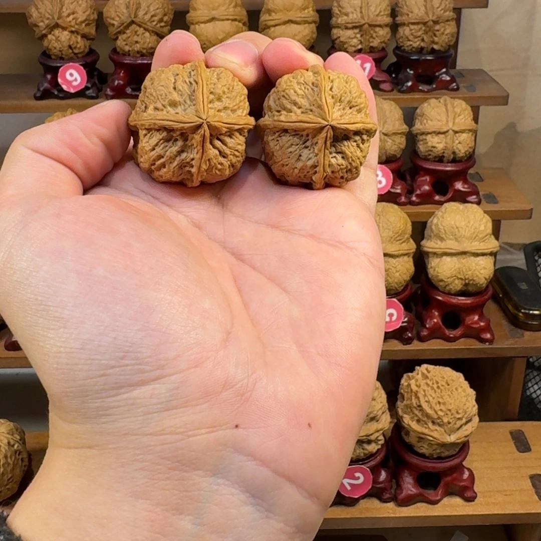 哈***哈铁核桃把件国玺炸四正十字