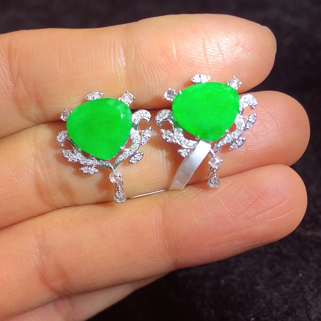 翡翠颈饰18K金镶嵌洋***女上新