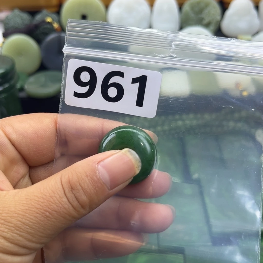 和田玉未镶嵌珠宝半成品