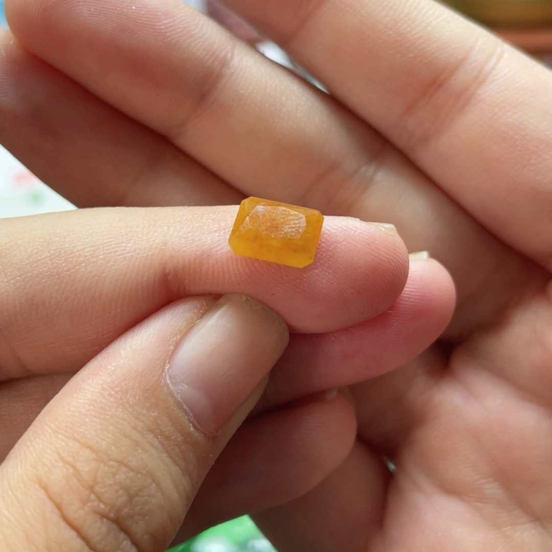 未镶嵌挂件翡翠  翡翠