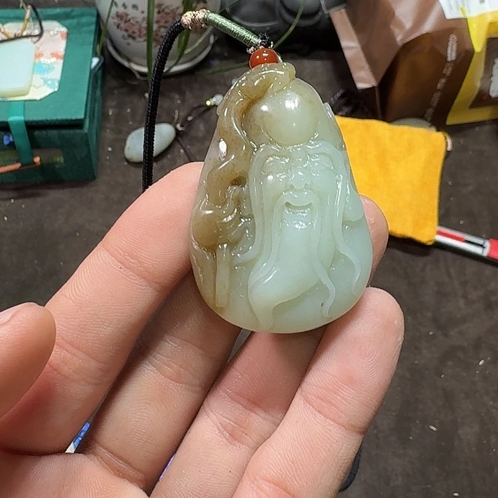 未镶嵌和田玉（糖玉）车挂