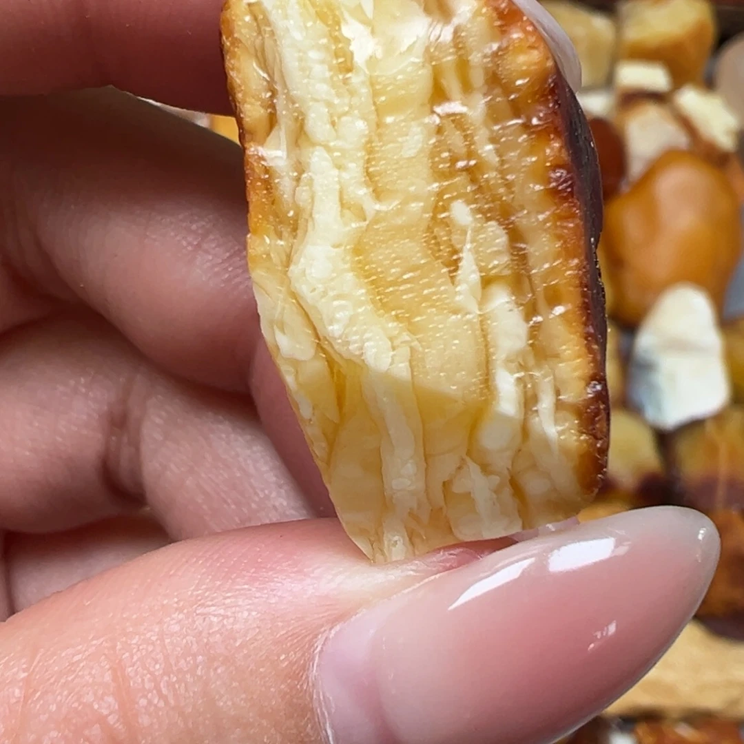 定制琥珀未镶嵌蜜蜡