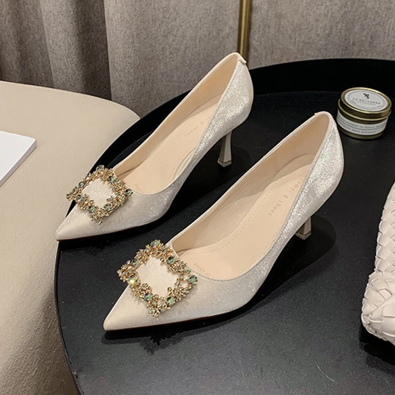 SX  775-9 方扣水钻宴会婚鞋女尖头细跟绸缎高跟鞋新娘伴娘秀禾鞋