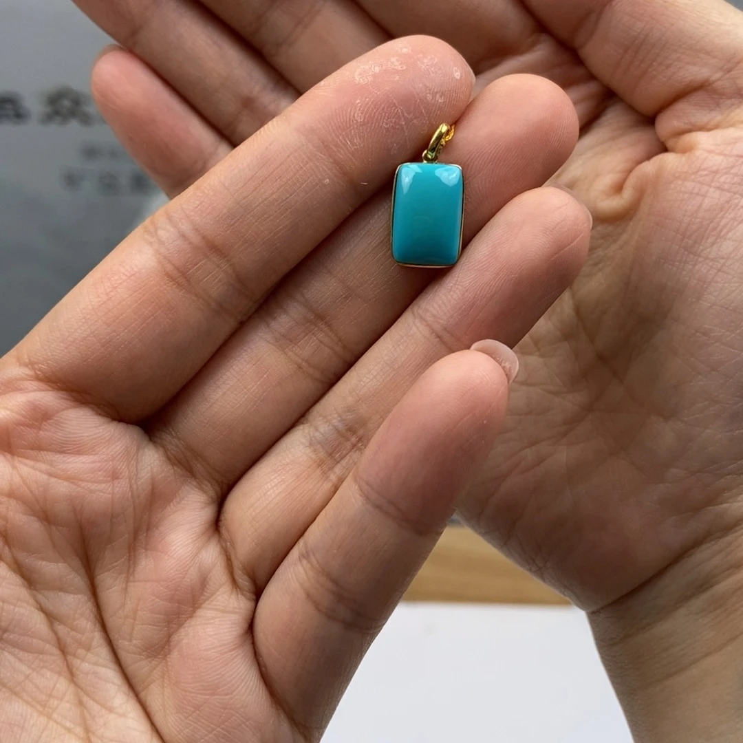 18K金镶嵌绿松石珠宝奇石