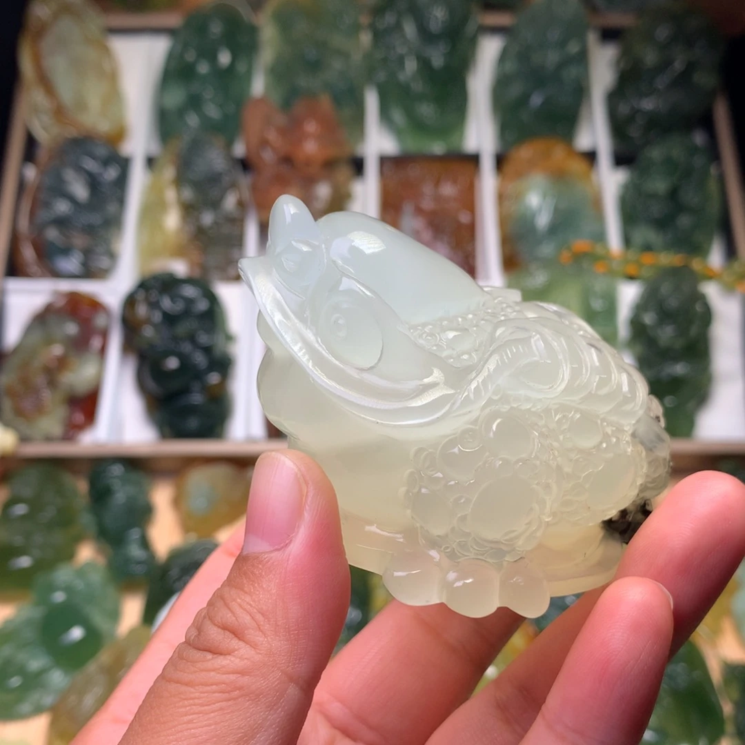 で***~岫玉未镶嵌岫玉手把件金蟾
