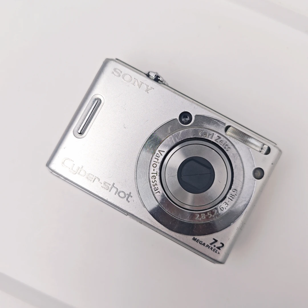 9新 Sony/索尼 w35 720万像素3倍变焦 自备读卡器