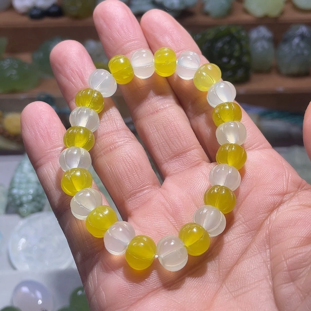 蛇纹石玉未镶嵌珠宝奇石