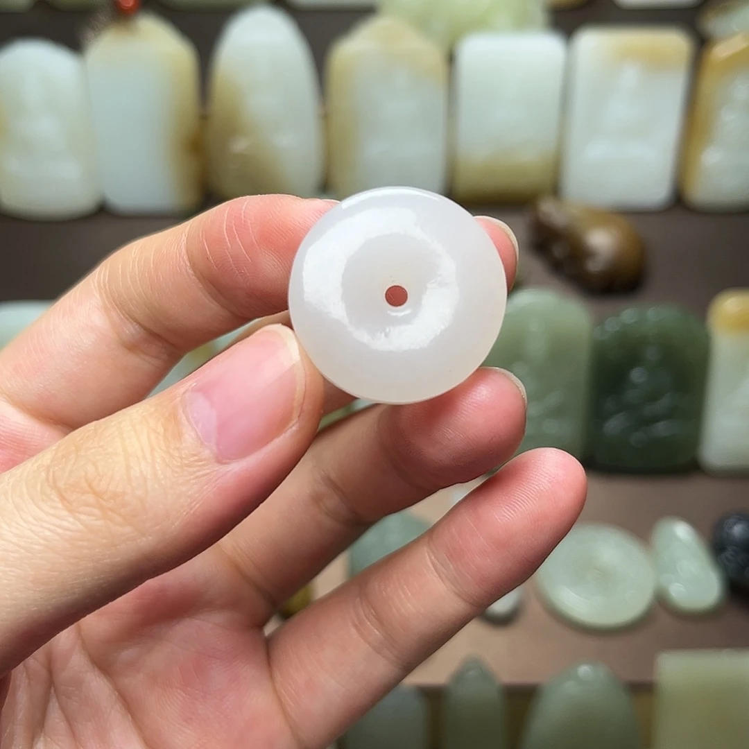 和田玉颈饰未镶嵌L****r