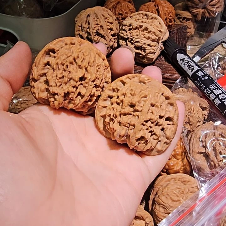 p***p文玩核桃吊坠46南疆
