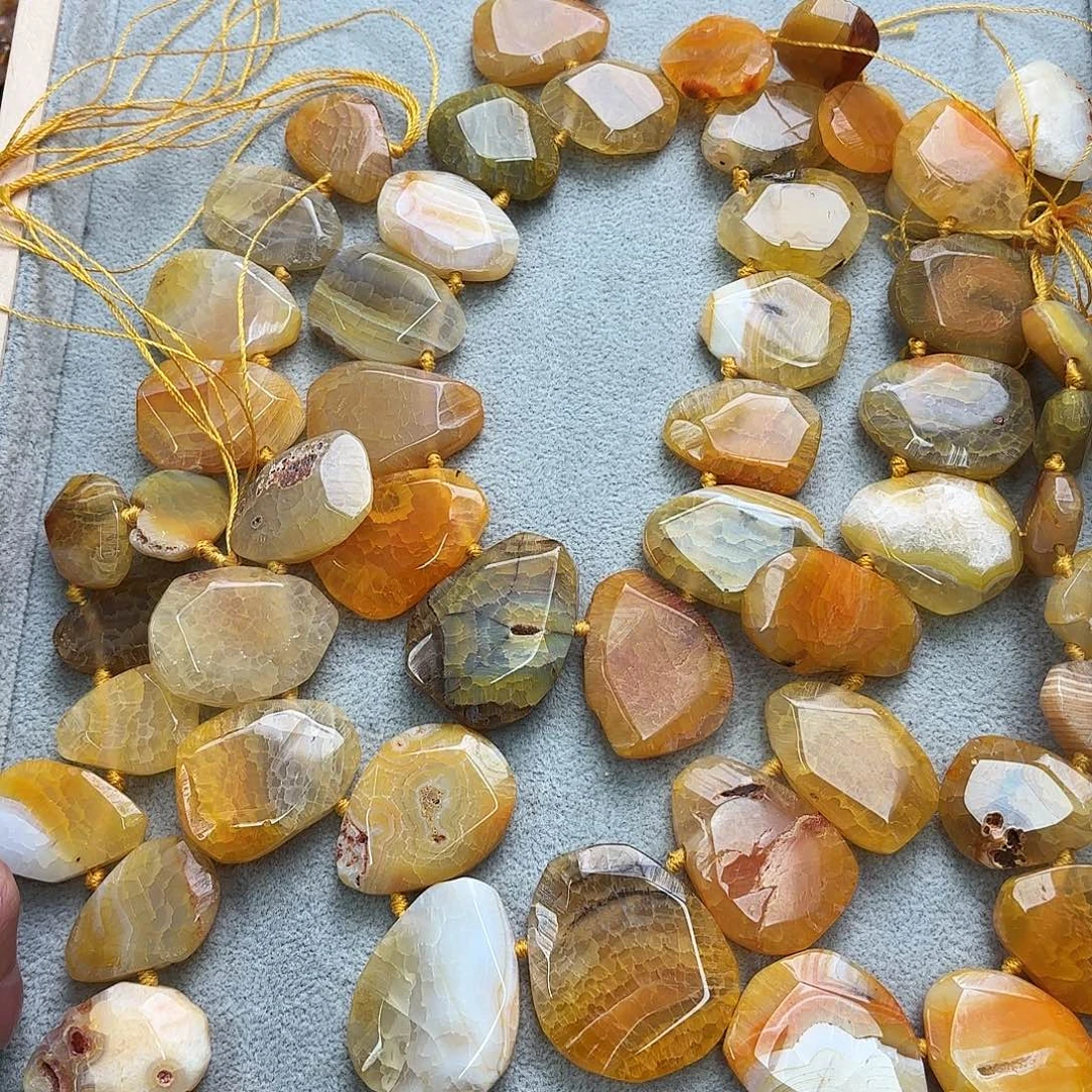 玛瑙/玉髓未镶嵌珠宝半成品黄龙纹玛原切塔链一条