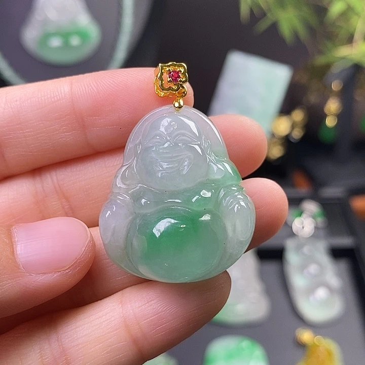 翡翠未镶嵌吊坠(赠链)