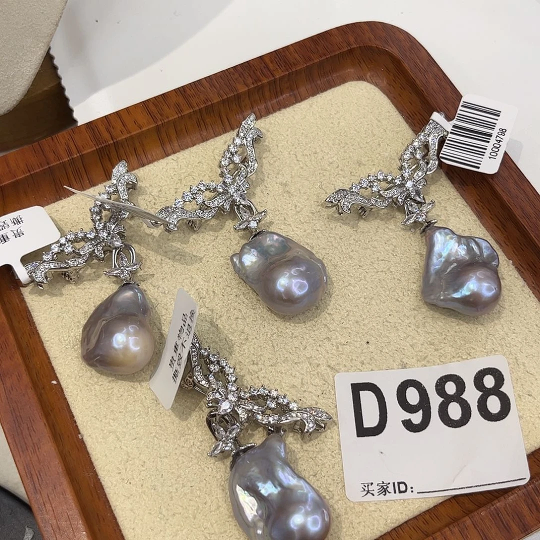 淡水珍珠合金耳饰