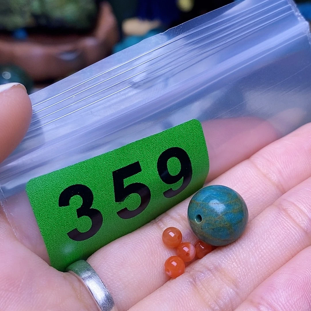 未镶嵌南红玛瑙珠宝奇石