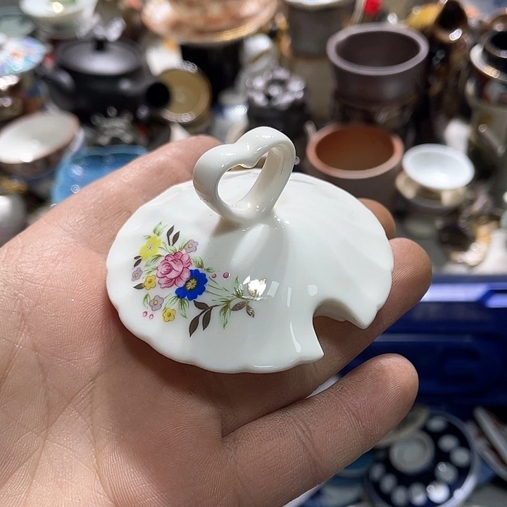瓷片在一起的时候就像一只