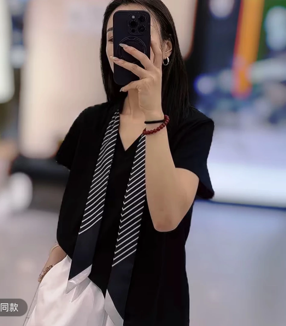 886极简气质风条纹漂飘带黑色V领半袖T恤73