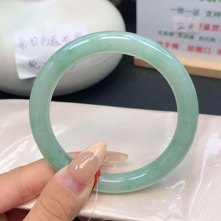未镶嵌手镯翡翠02