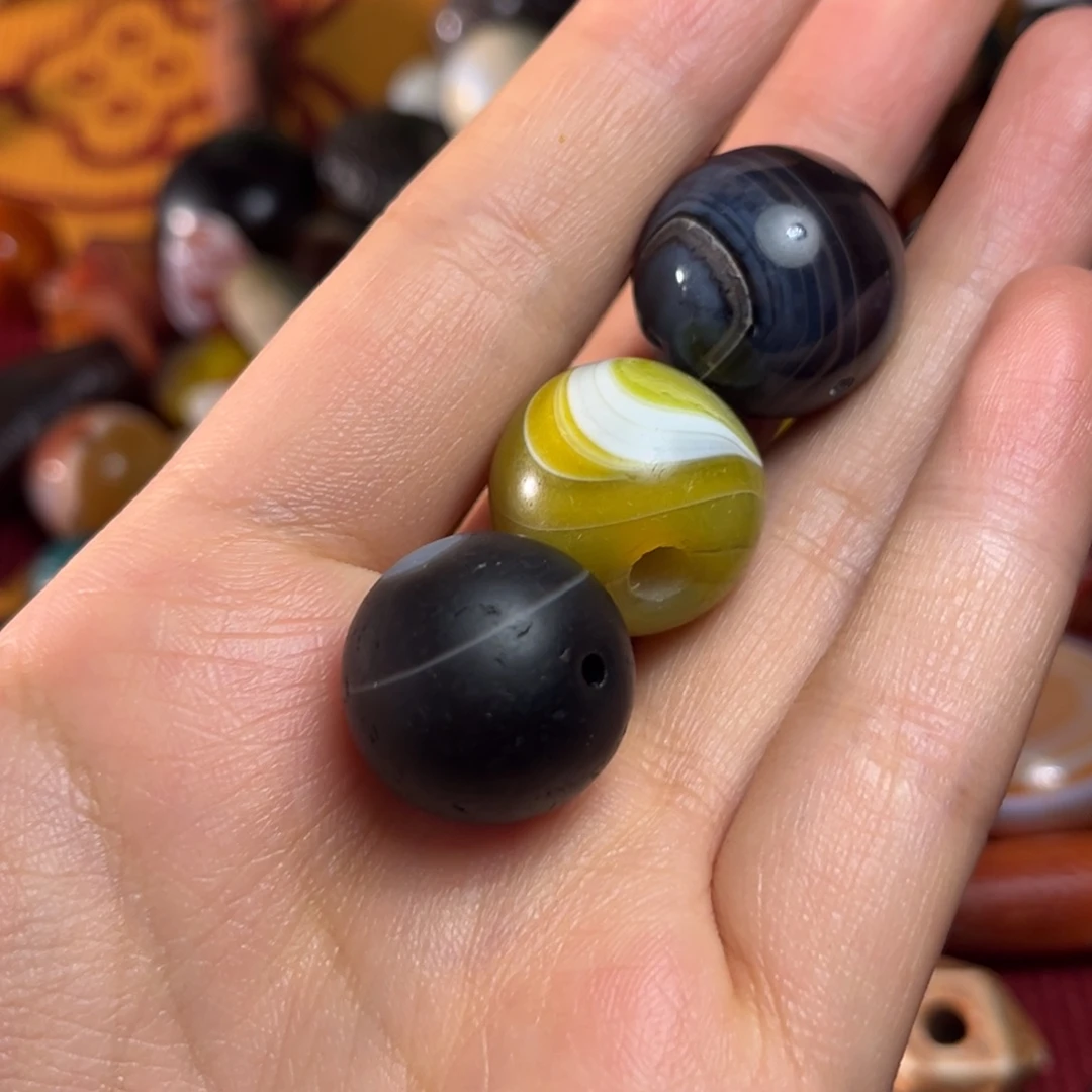 鑫***缘玛瑙/玉髓未镶嵌颈饰