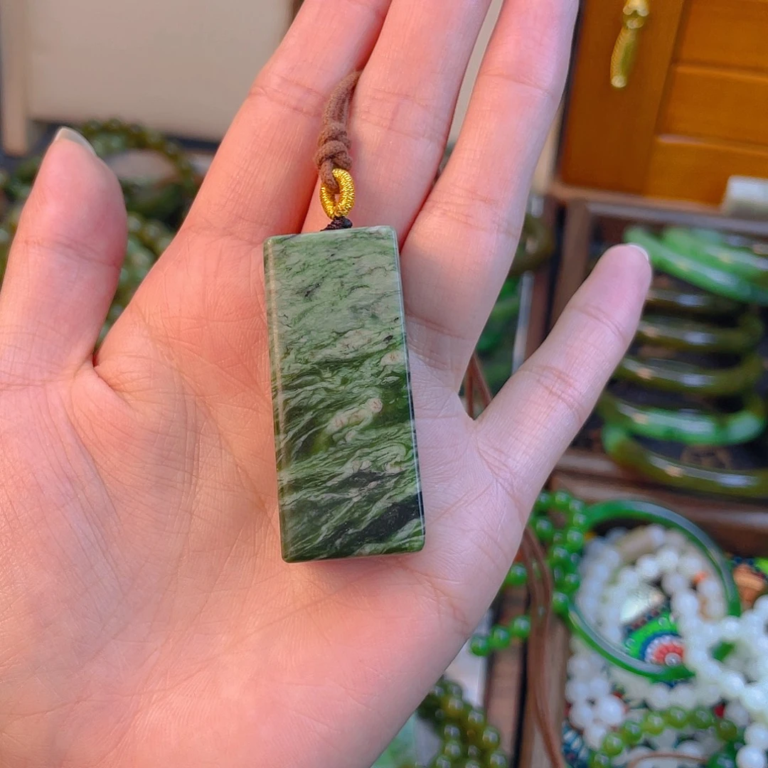 *****和田玉未镶嵌手链