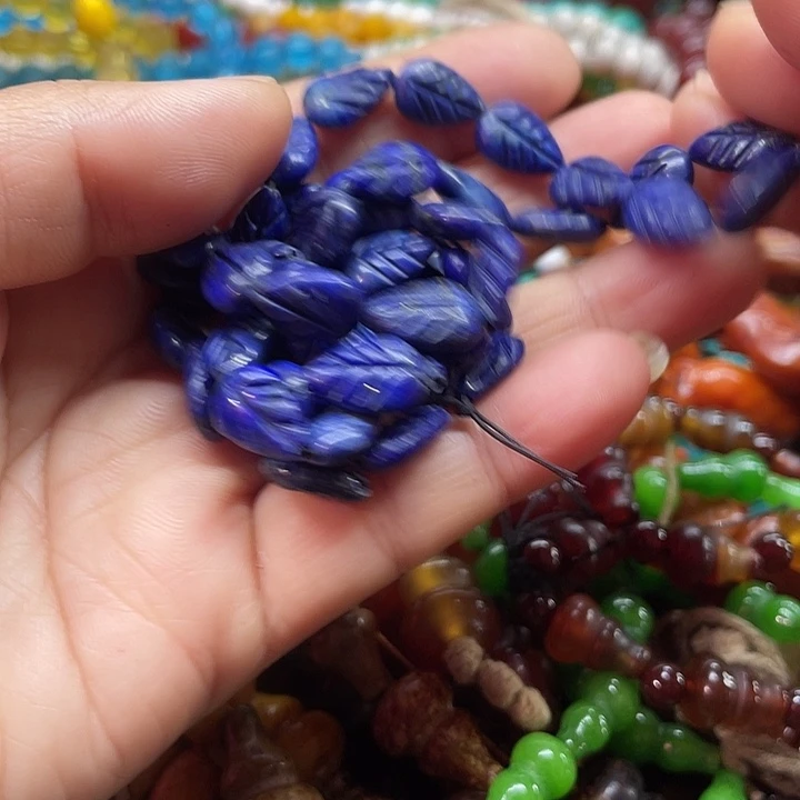 小****玛瑙/玉髓未镶嵌玛瑙项链。手链珠子