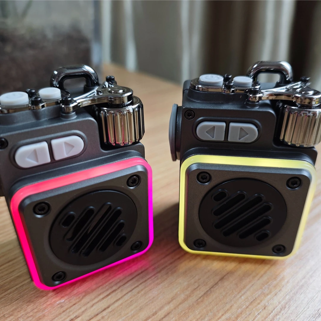 蓝牙音箱迷你便携户外无线蓝牙插卡音箱金属播放器桌面礼物大音量