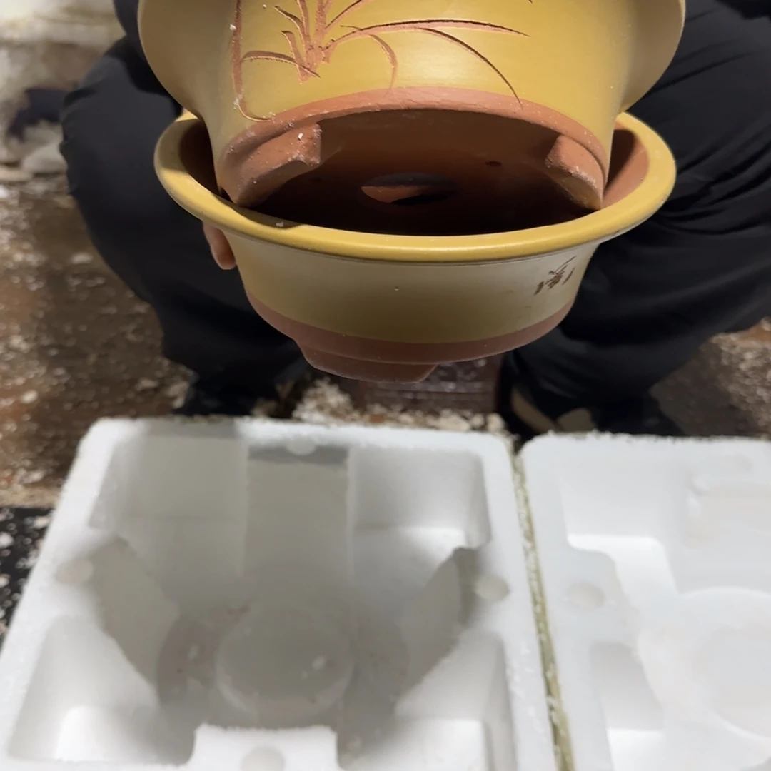 紫砂花盆瑕疵和瑕疵