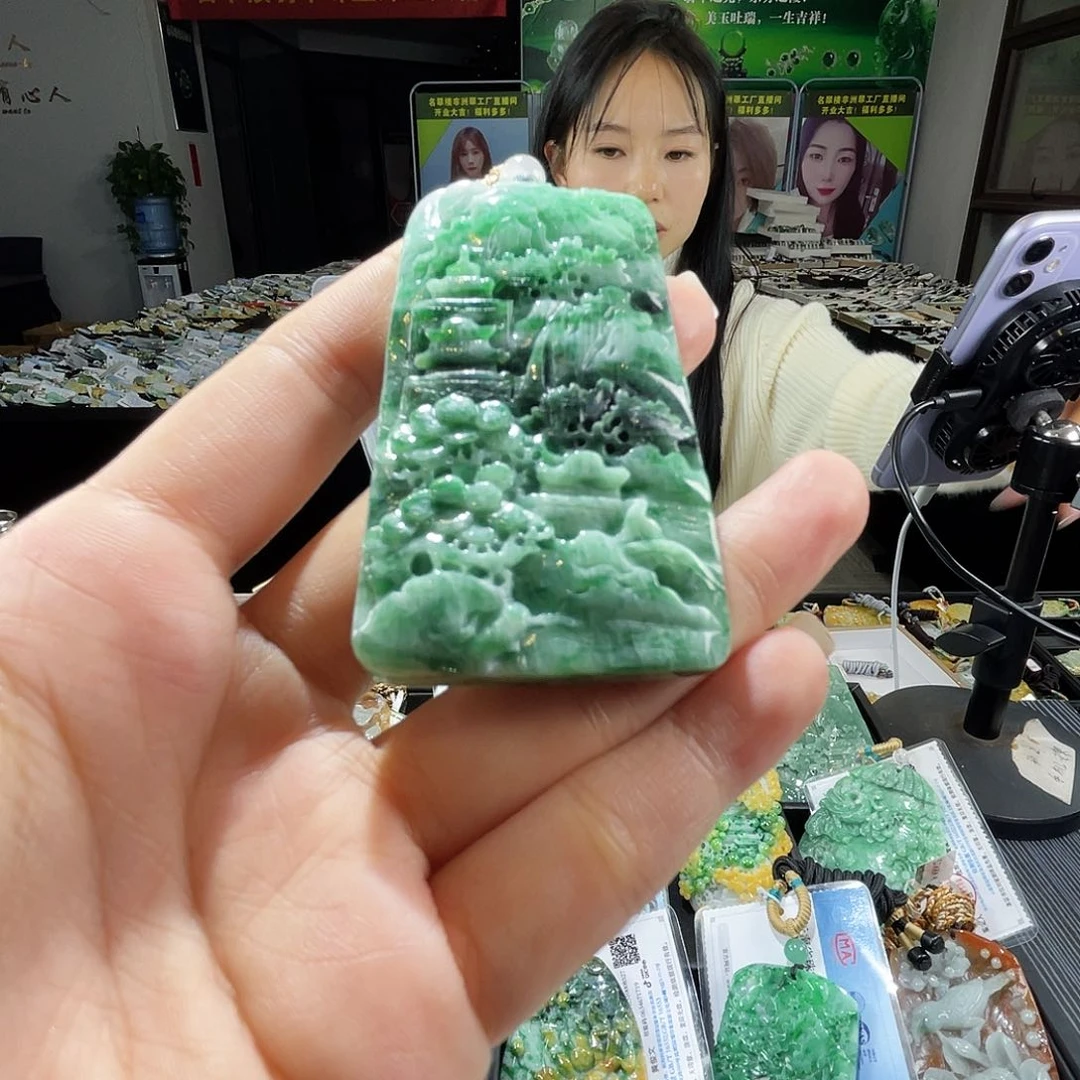 颈饰未镶嵌翡翠一