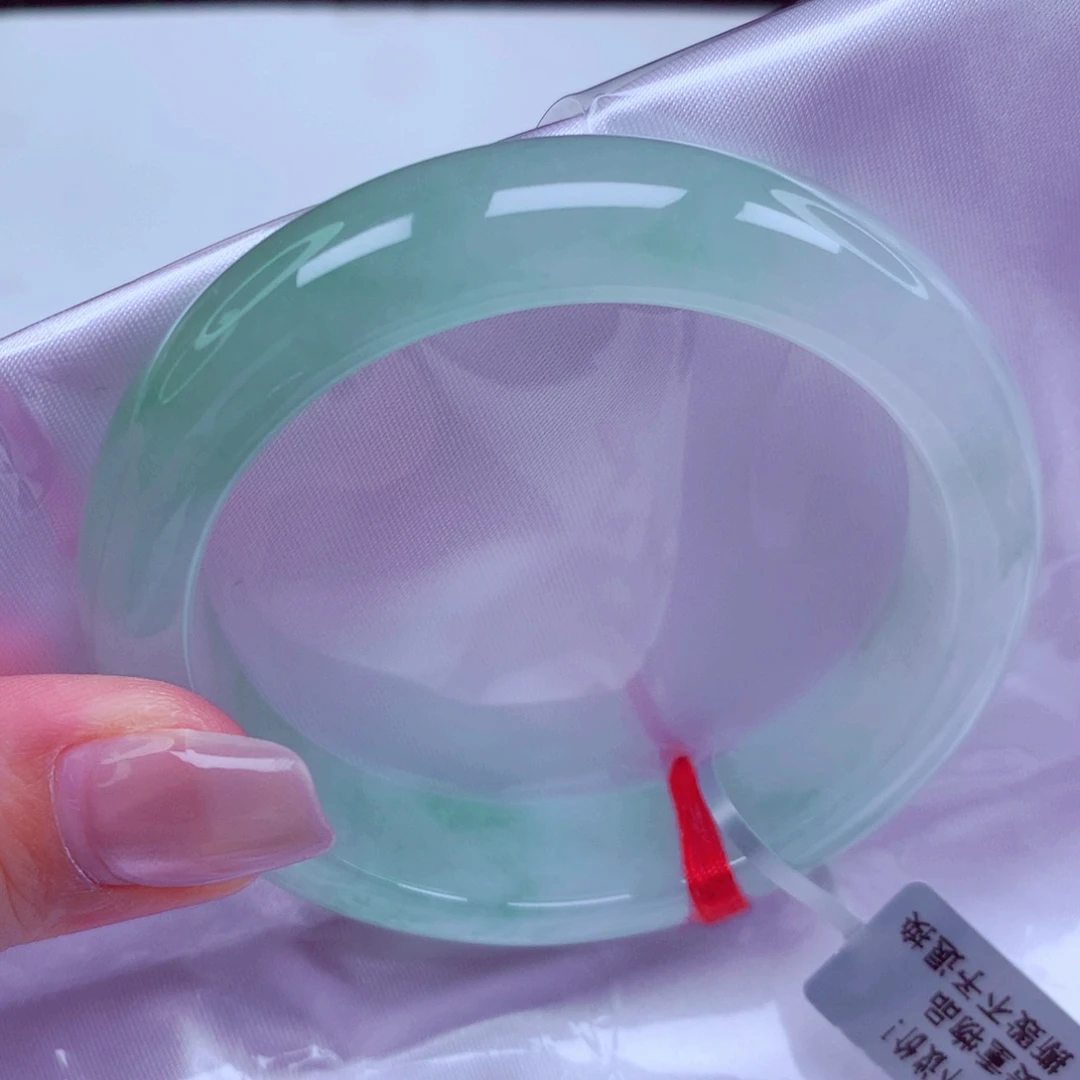 翡翠未镶嵌手镯手镯