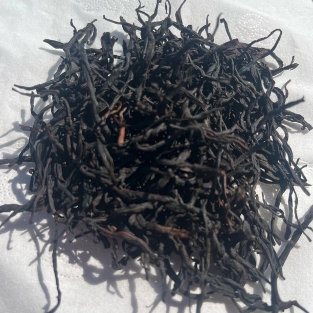 红 云南晒干的可食干花