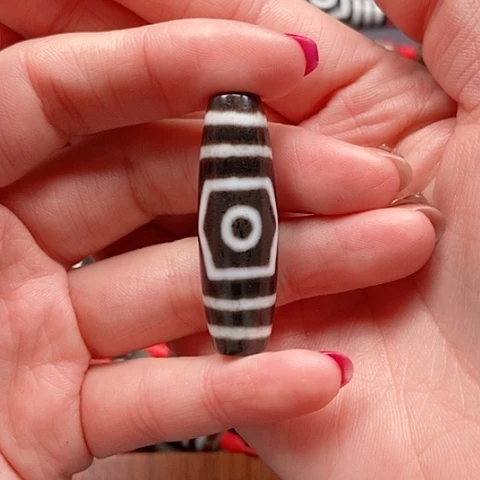 玛瑙/玉髓颈饰未镶嵌南****哥