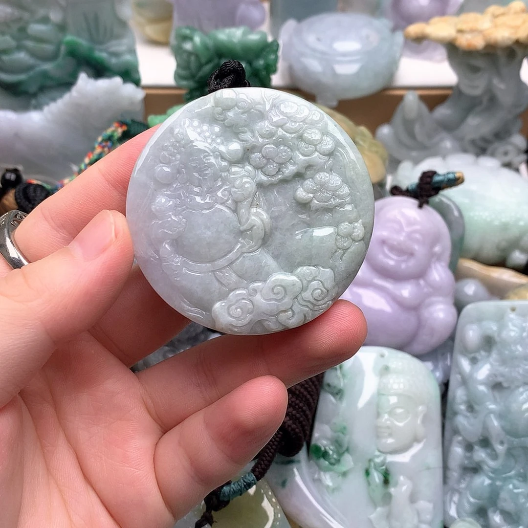 吊坠(不含链)未镶嵌翡翠