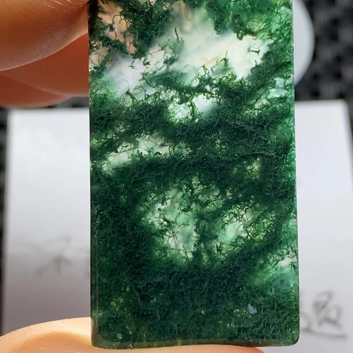 未镶嵌颈饰玛瑙/玉髓悠*