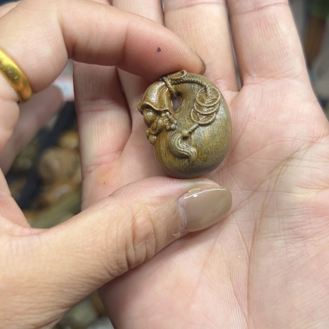 维腊木（绿檀）无事牌