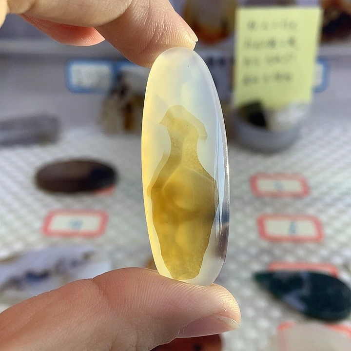 玛瑙/玉髓未镶嵌颈饰