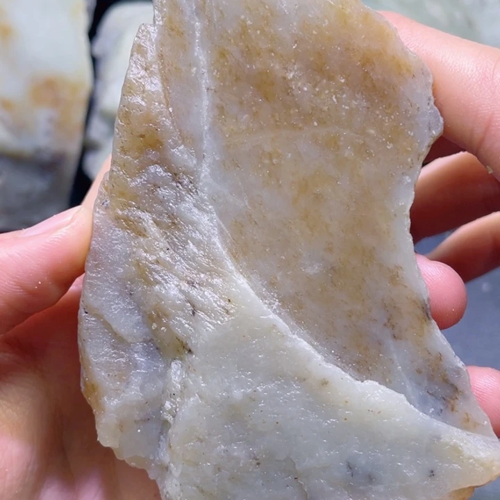 和田玉未镶嵌珠宝半成品