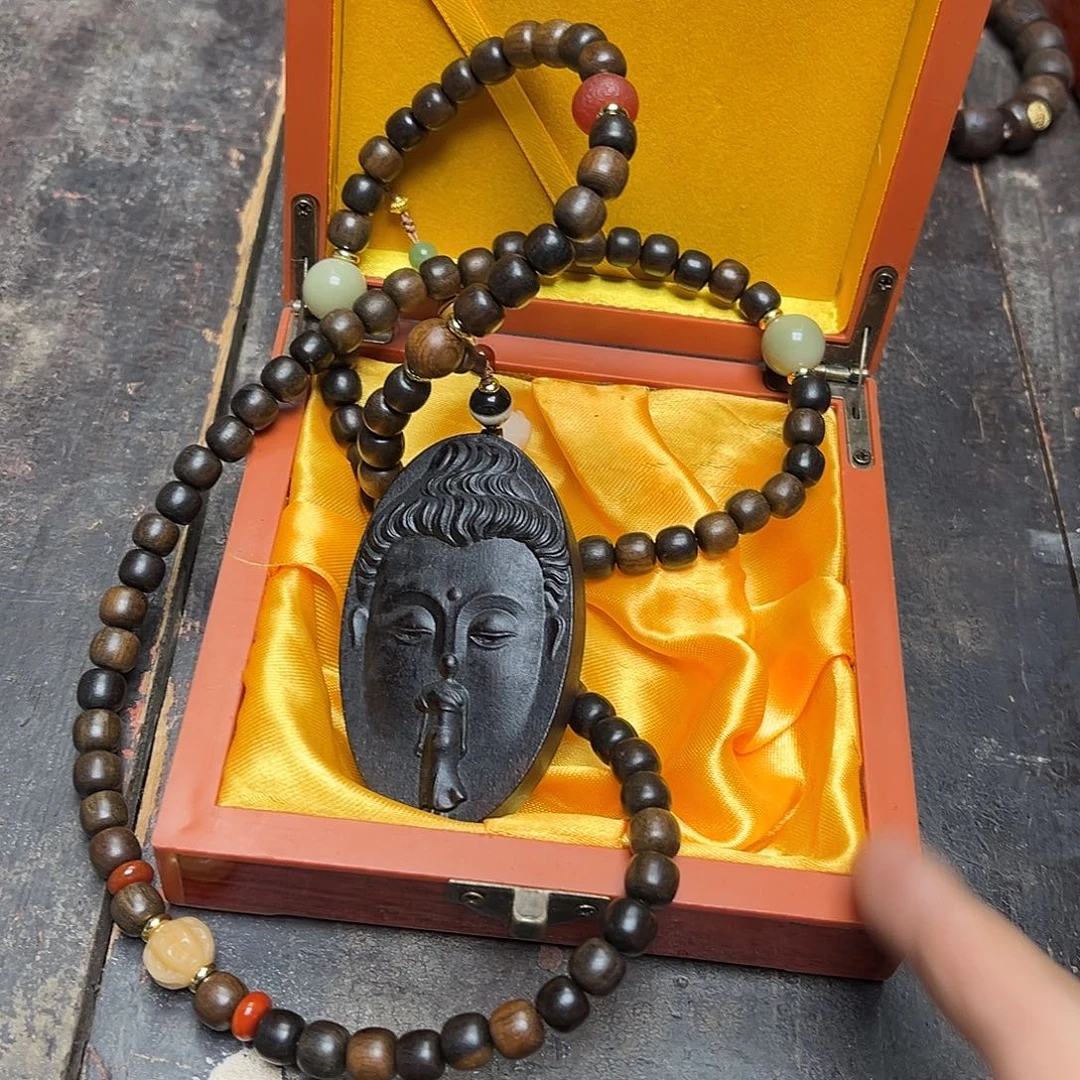 大叶紫檀（黑酸枝木类）