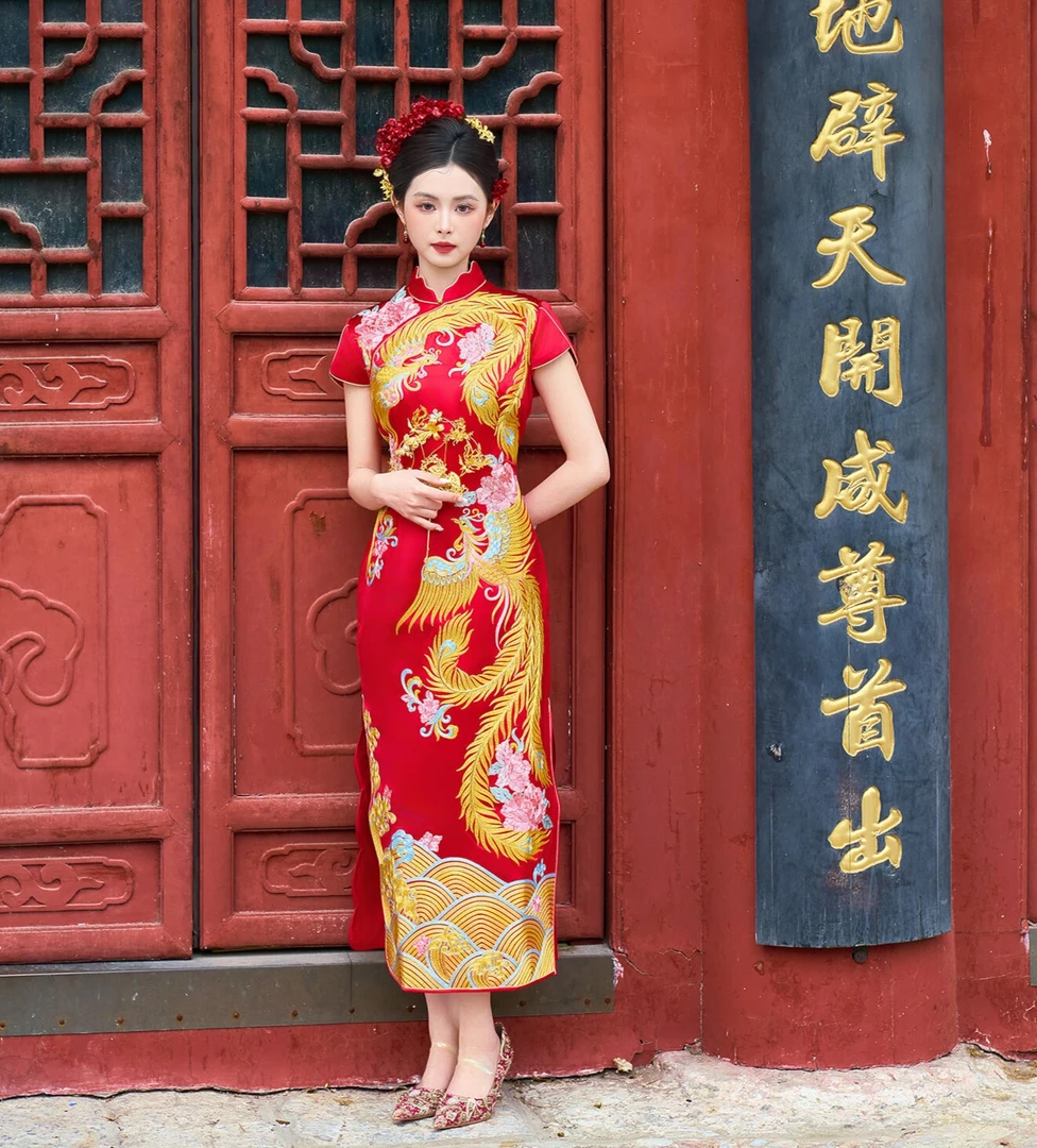 红色无袖2025旗袍高级感新中式改良订婚礼服裙新款敬酒服中式婚服