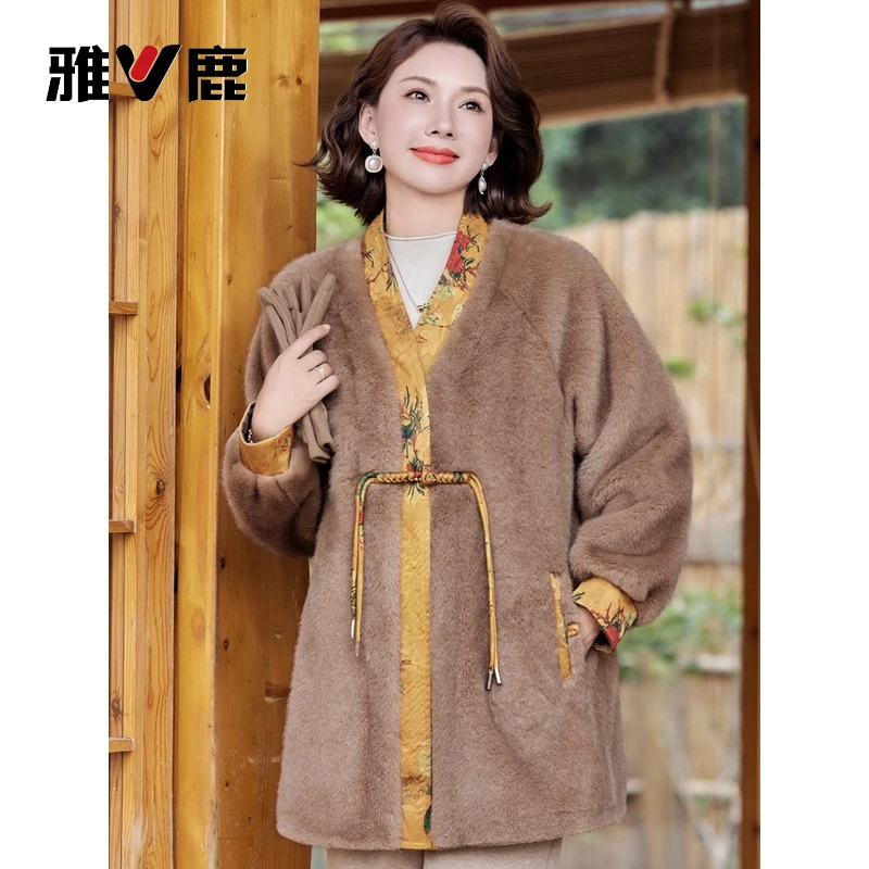 雅鹿优选气质妈妈冬装毛呢大衣中老年人女士阔太太皮毛一体秋冬装