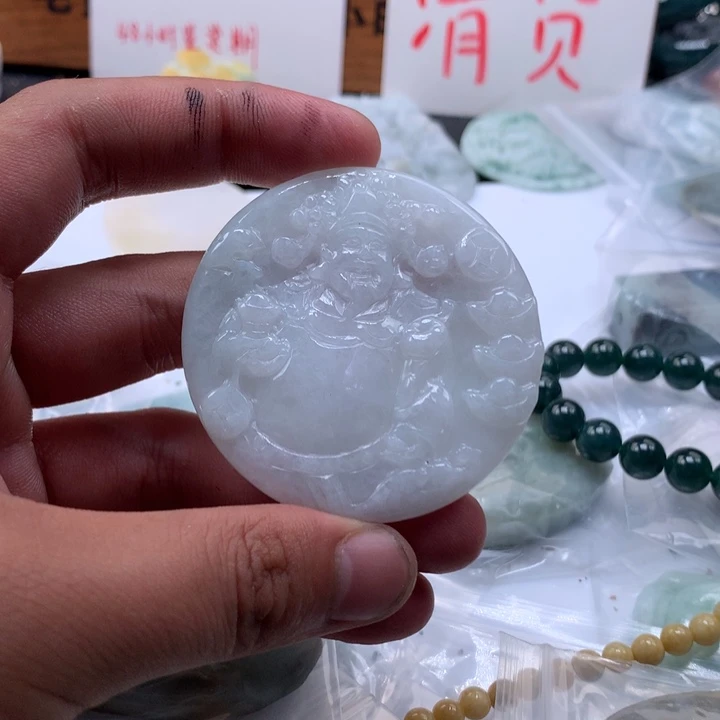 翡翠未镶嵌颈饰保真天然a货翡翠