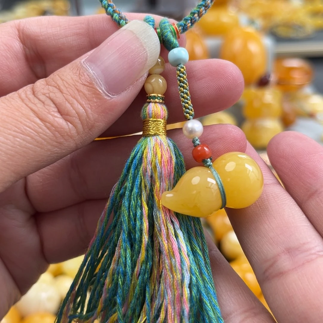 蜜蜡珠宝奇石未镶嵌