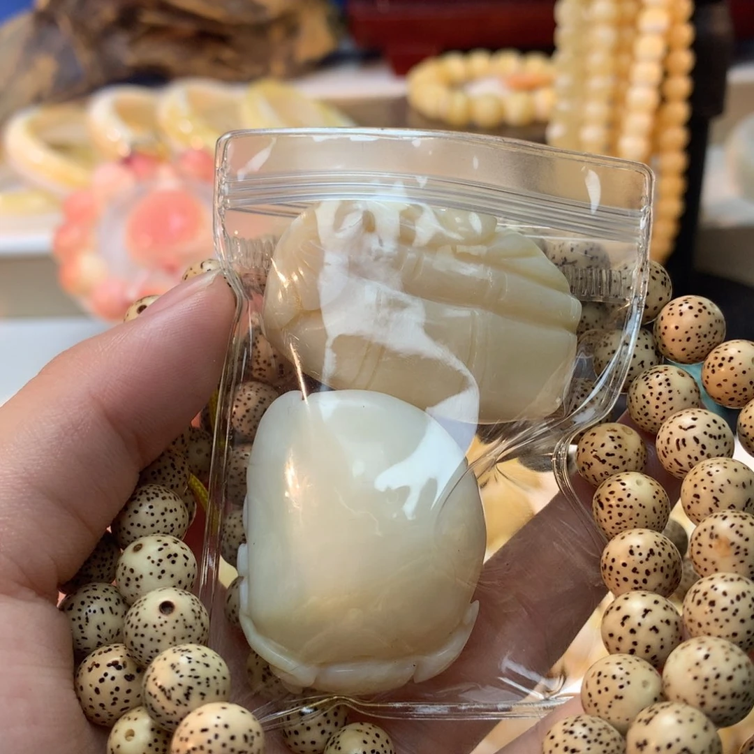 吊坠文玩核桃鬼***海卡吊坠紫色料子