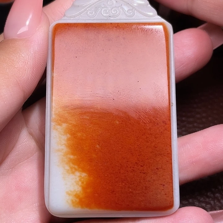 羽***翟颈饰未镶嵌和田玉
