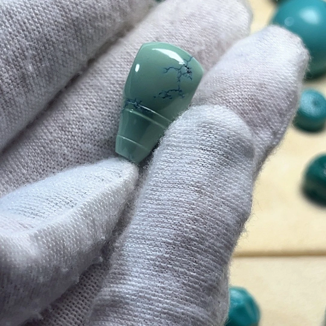 绿松石未镶嵌三通