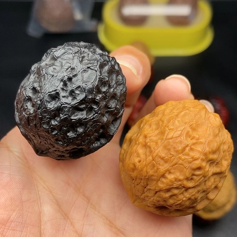 【闪购商品】把件文玩核桃39尺蛇皮元宝