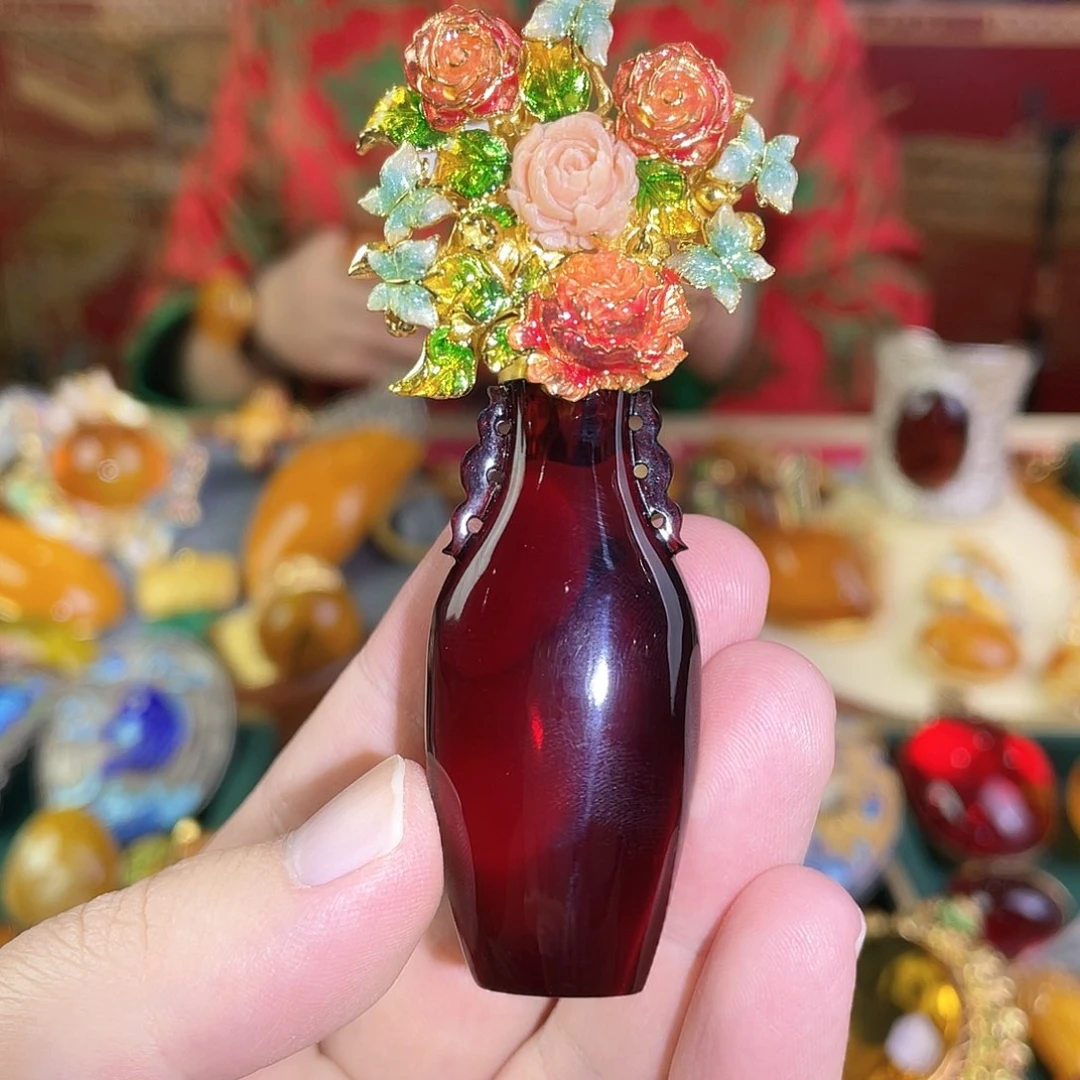 血珀颈饰银S925镀金镶嵌胸针31克