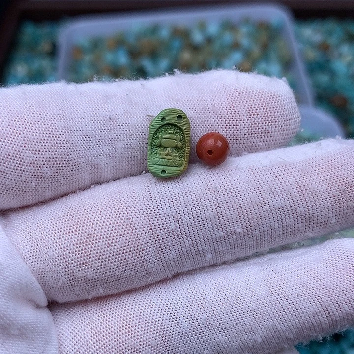 南红玛瑙未镶嵌珠宝奇石