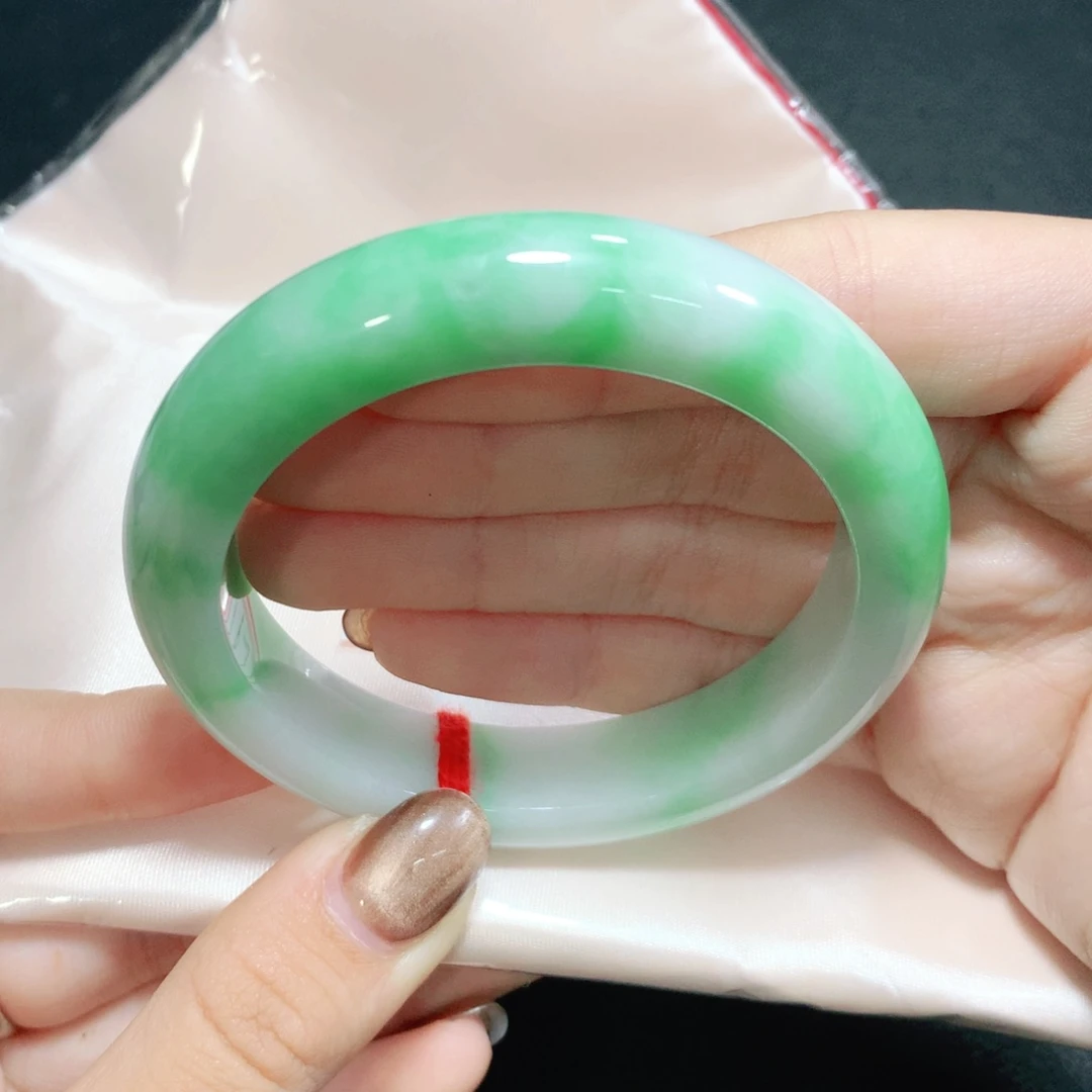 翡翠未镶嵌手镯56圈1677